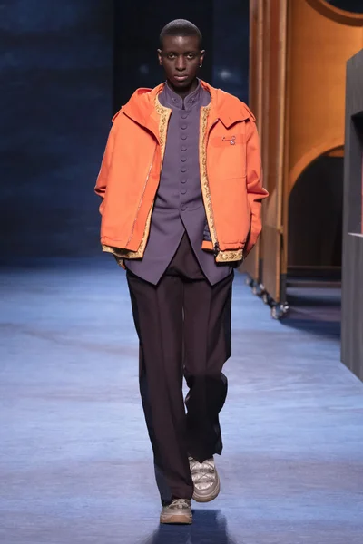 Look 23